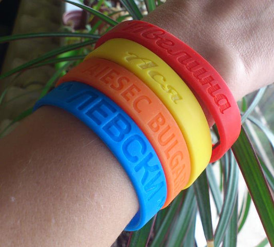 Гривни за реклама на марка, спортно състезание, благотворителна кауза, конгресно събитие и обучение.