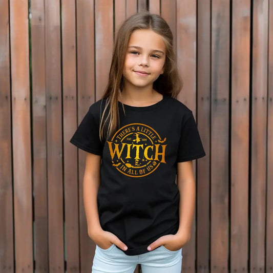 Дамка тениска с бял надпис Little witch за Halloween
